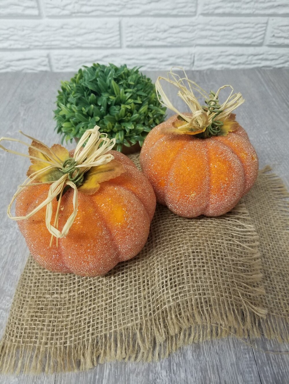Rustic Pumpkin Decor - Picture 2 of 7